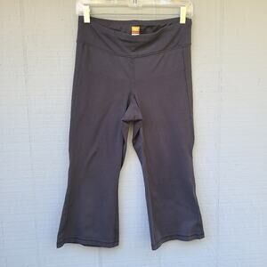 Lucy Size Medium Black Cropped Workout Pants